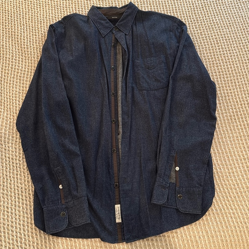 Rag and Bone Denim Button Down. Size L. Great condition